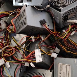 Alimentation interne avec câble